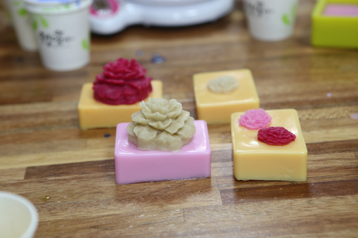 [글로벌 존] Herbal Soap Making
