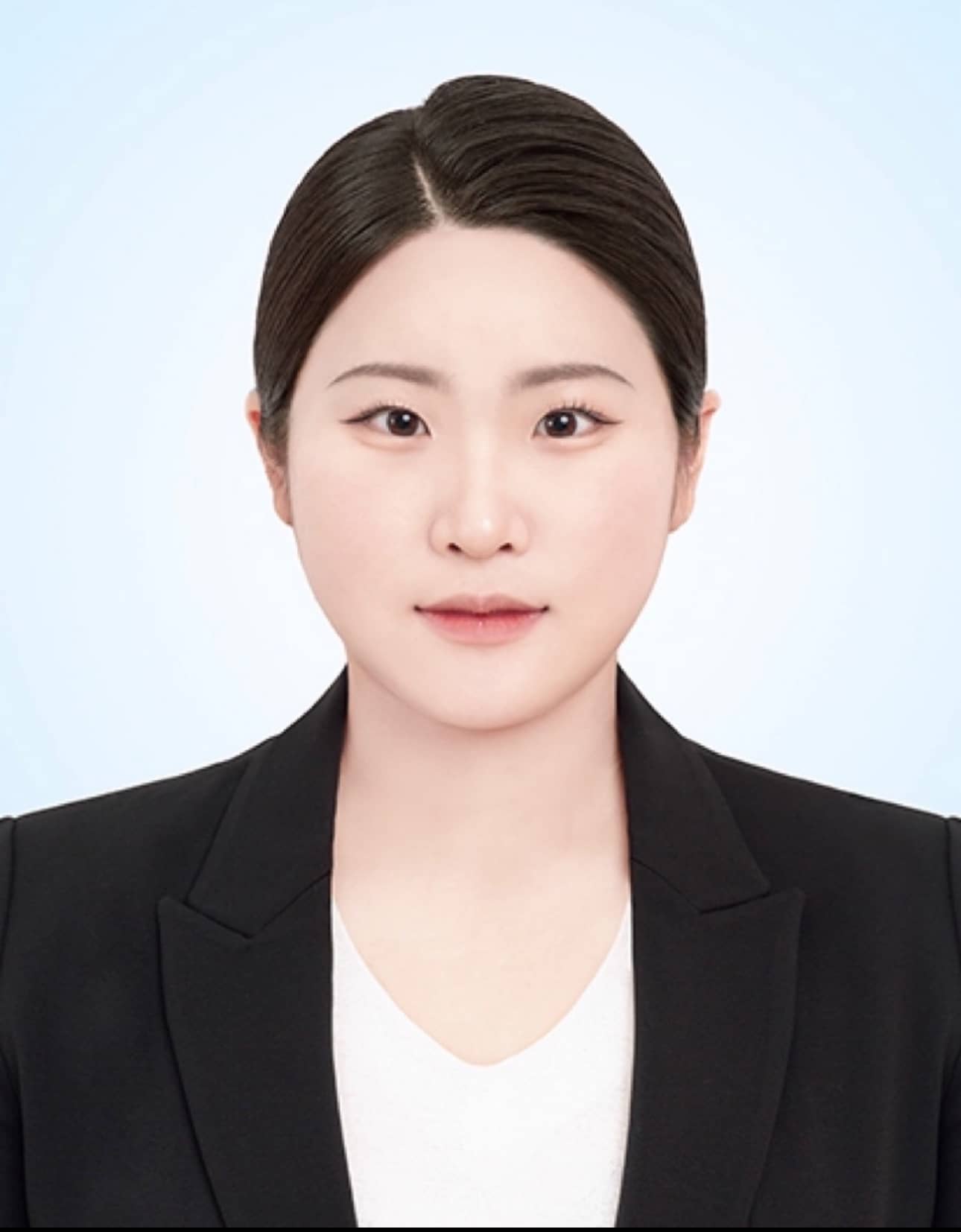 안유경